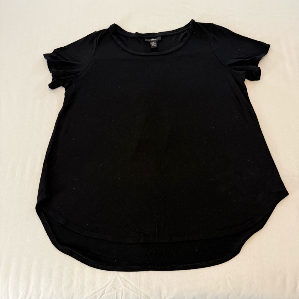 Alfani Woman Black Short Sleeve Stretch Top - Size 0X Plus